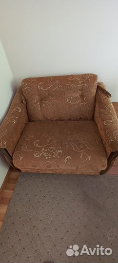 Продам 2 кресла-кровати б/у