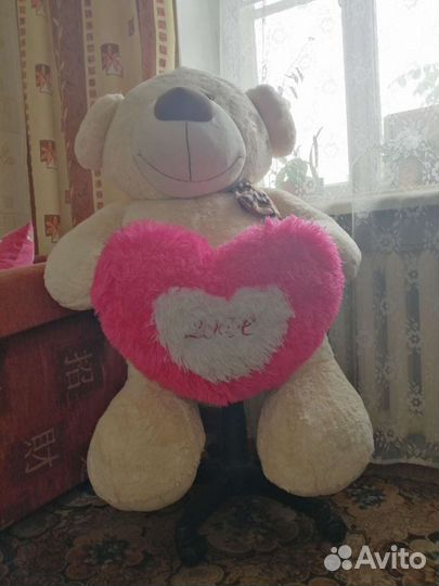 Плюшевый медведь