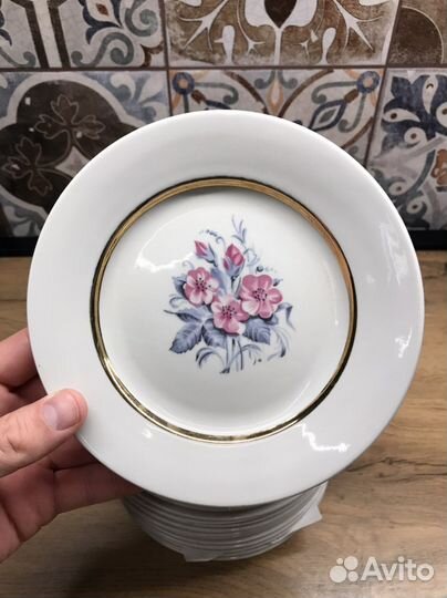 Набор тарелок