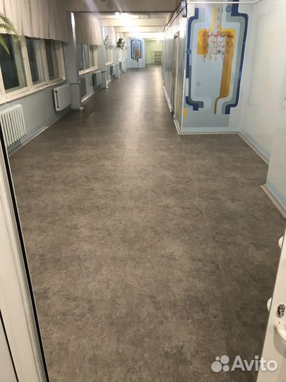 Укладка настил линолеума, кварцвинила, ламината