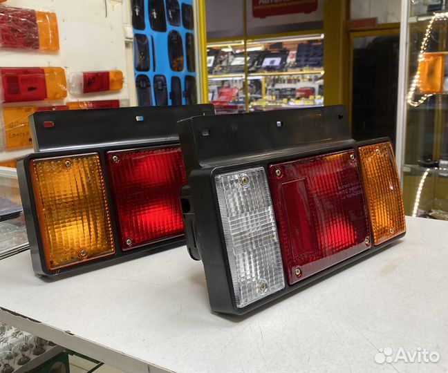 Задние фонари Исузу эльф под лампочку, пара