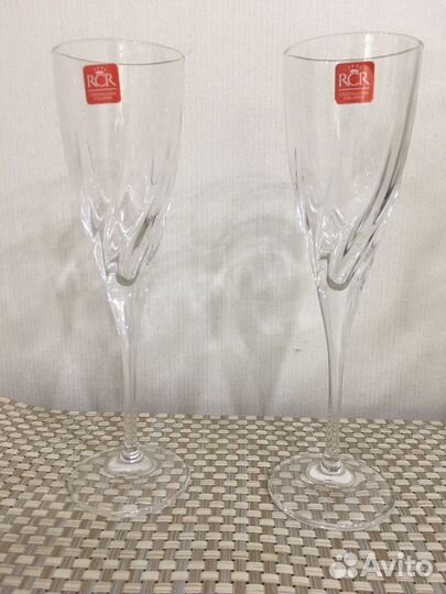 Бокалы для шампанского