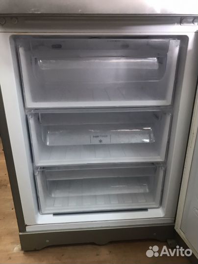 Холодильник hotpoint ariston бу