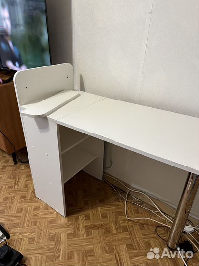 Маникюрный стол складной бу
