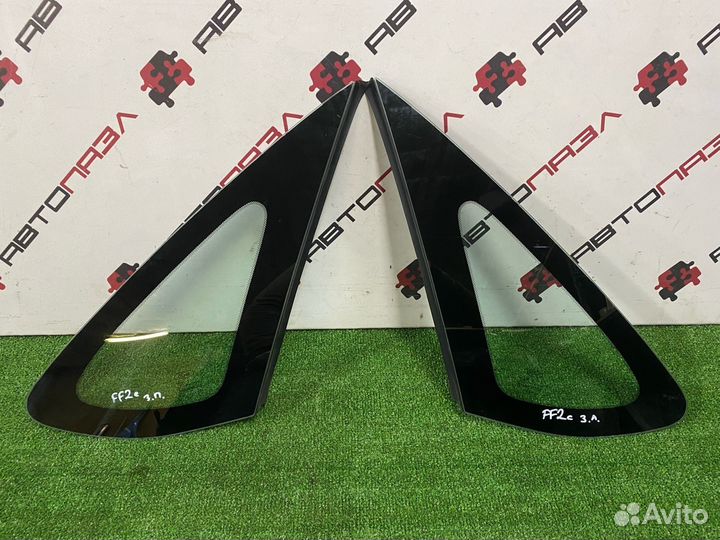Глухое стекло форточка Ford focus 2