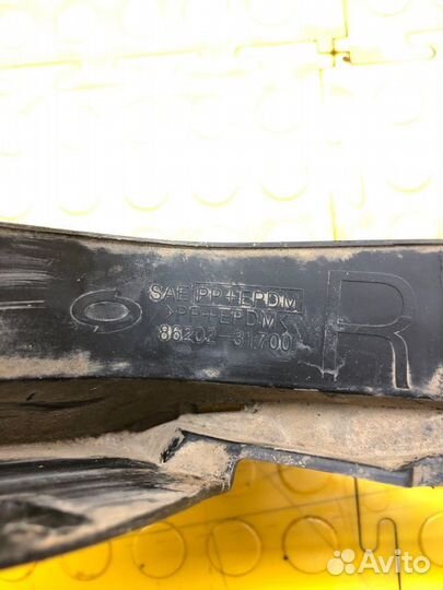 Брызговик передний правый Nissan Almera Classic