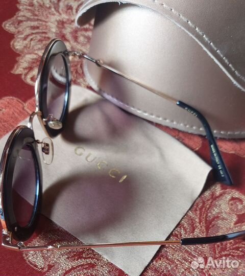 Солнцезащитные очки женские