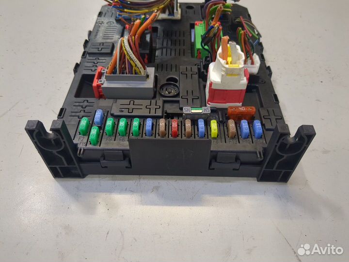 BSI Блок предохранителей Peugeot 5008, 2011