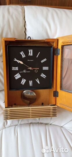 Большие настенные часы с боем 