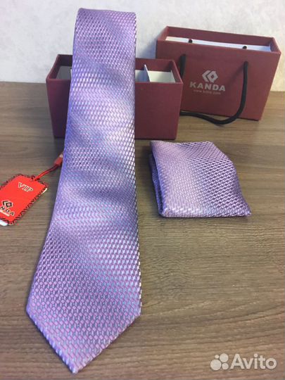 Галстук мужской + платок новый комплект
