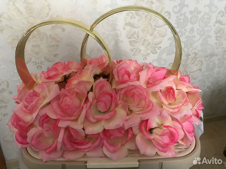 Свадебные украшения на автомобиль