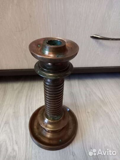 Подсвешник. (бронза, латунь)