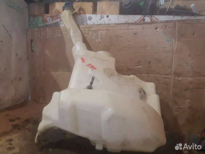 Бачок омывателя Mercedes-Benz M-класс