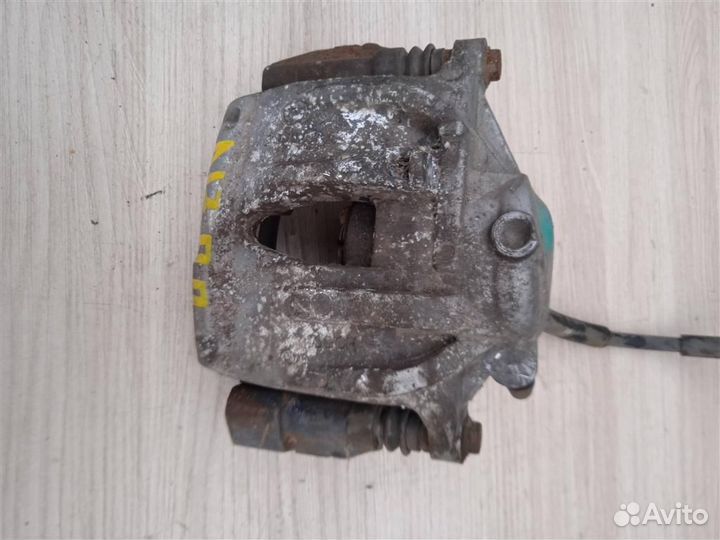 Суппорт тормозной передний правый Mercedes Benz W