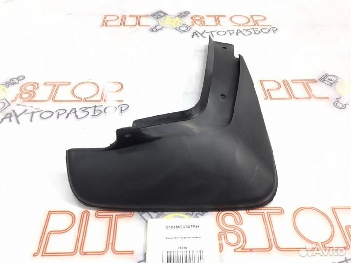 Брызговик передний правый Toyota Camry ACV30 2001