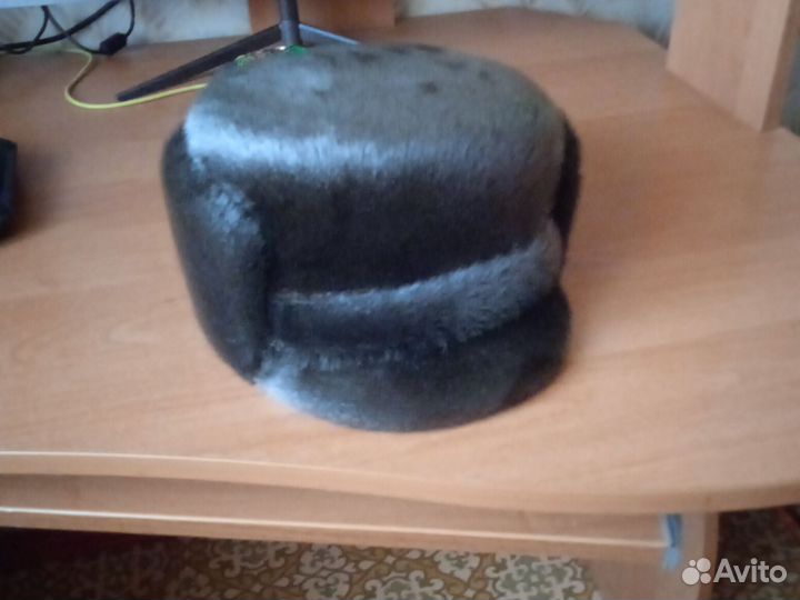 Зимняя мужская шапка из меха морского котика