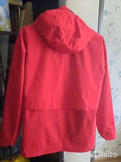 Куртка ветровка