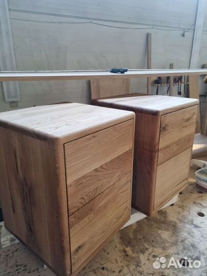 Тумба прикроватная из массива дуба