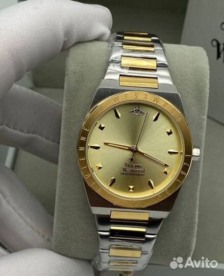 Женские часы Vivienne Westwood