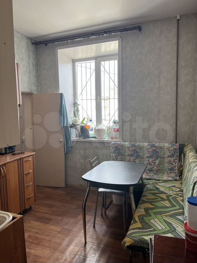 2-к. квартира, 47 м², 1/3 эт.