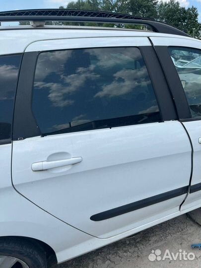 Дверь задняя правая Peugeot 308