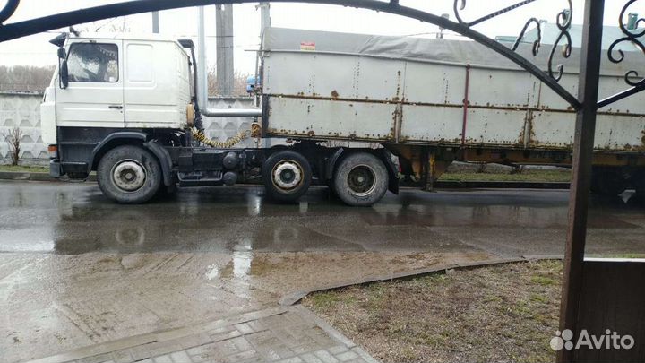 Scania R с полуприцепом, 1994