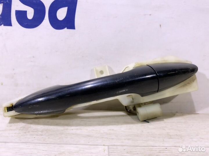 Ручка двери передняя правая Kia Rio 3 седан 1.4