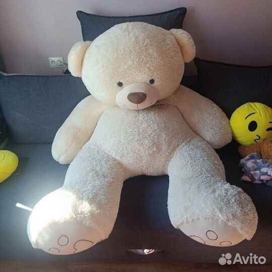 Большие плюшевые медведи