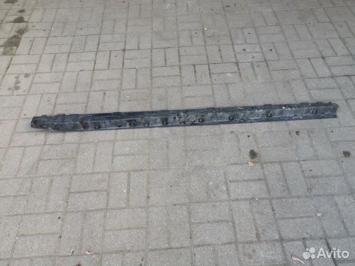 Кронштейн накладки порога левый Bmw X5 F15 2010