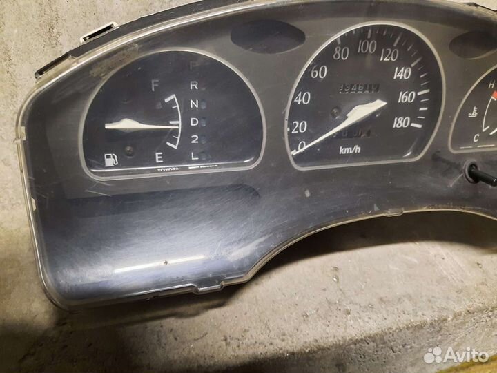 Приборная панель toyota Starlet Carat EP91