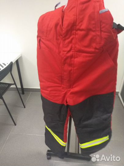 Продам комбинезон зимний