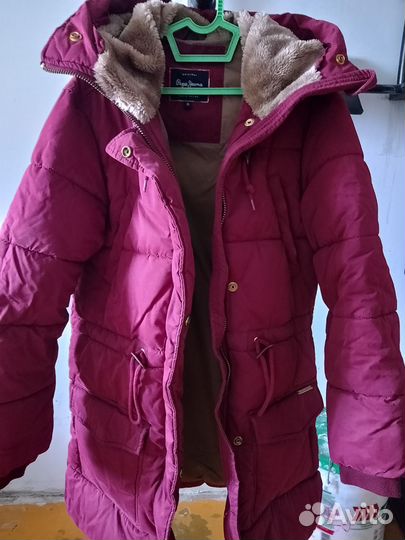Куртка зимняя с капюшоном