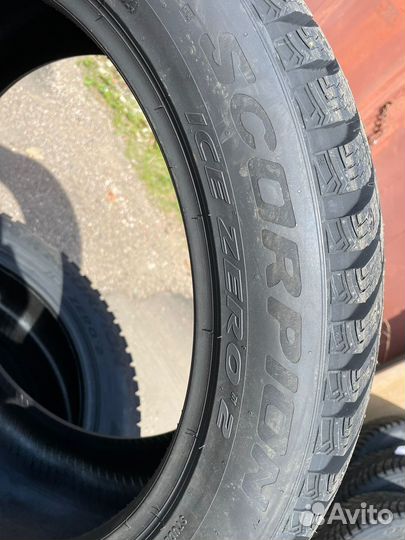 Pirelli Scorpion Ice Zero 2 285/45 R21 и 315/40 R21 115H