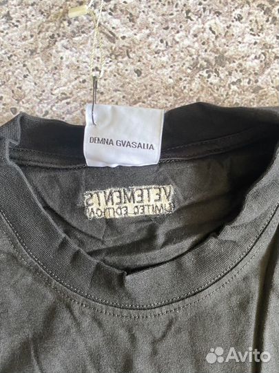 Vetements black vital existence футболка