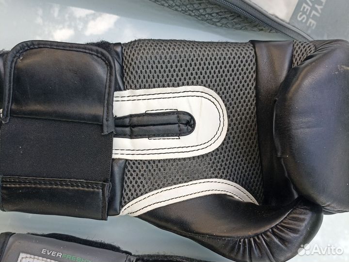 Боксерские тренировочные перчатки 12 oz everlast