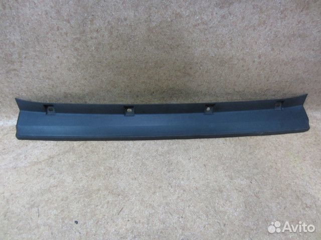 Накладка двери багажника bj3244252ahw