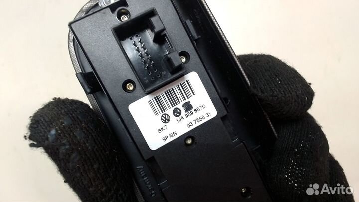 Кнопка стеклоподъемника Volkswagen Bora, 2004