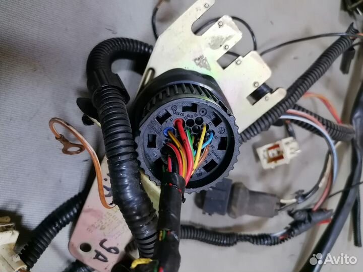 Проводка (коса) моторная VW Passat B3 2.0 9A 1990