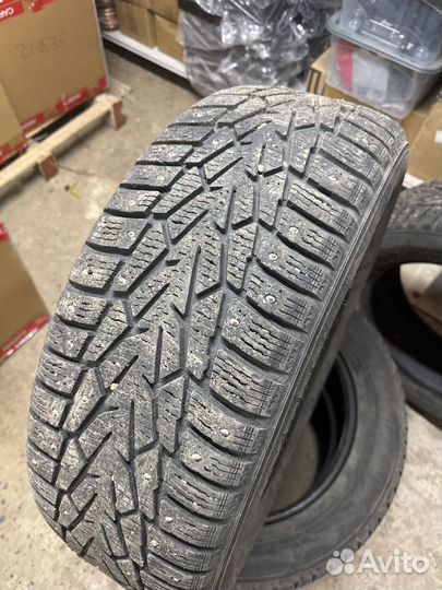 Nokian Tyres Nordman 7 SUV 215/60 R17