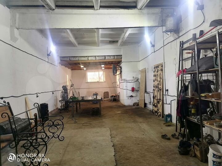 Гараж, > 30 м²