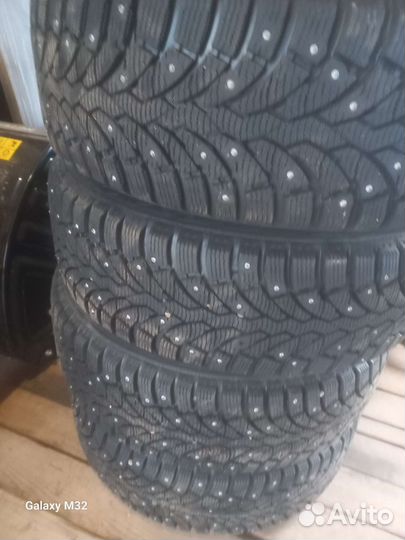 Formula Ice 195/55 R16 91D