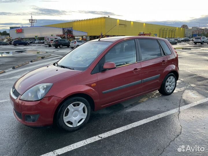 Ford Fiesta 1.6 МТ, 2006, 211 880 км