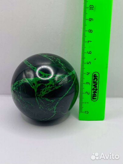 Уваровит шар, 66мм