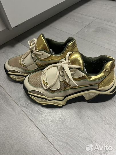 Стильные кроссовки Befree 38р-р