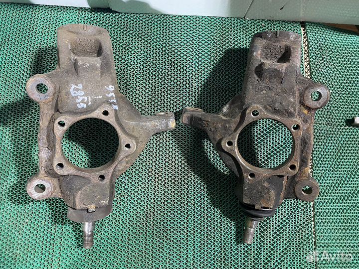 Кулак поворотный передний Ford Transit FA 2008