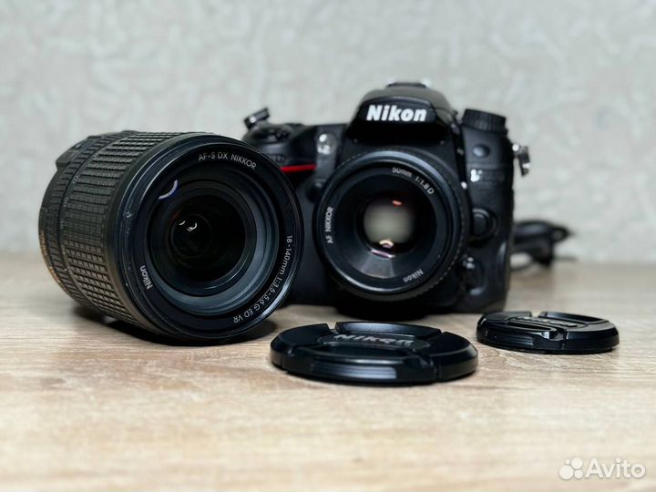 Nikon D7000 + 2 объектива и аксессуары