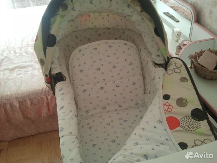 Коляска для новорожденных