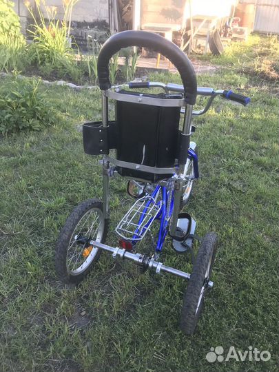 Трехколесный велосипед детской для дцп