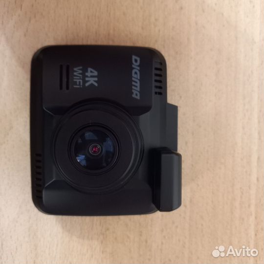 Видеорегистратор Digma FreeDrive 600-GW dual 4K