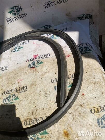 Уплотнительная резинка багажника Renault Logan II